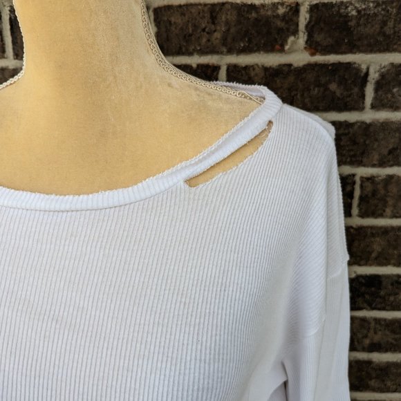 LNA Slash Sleeve Tshirt - Picture 5 of 7